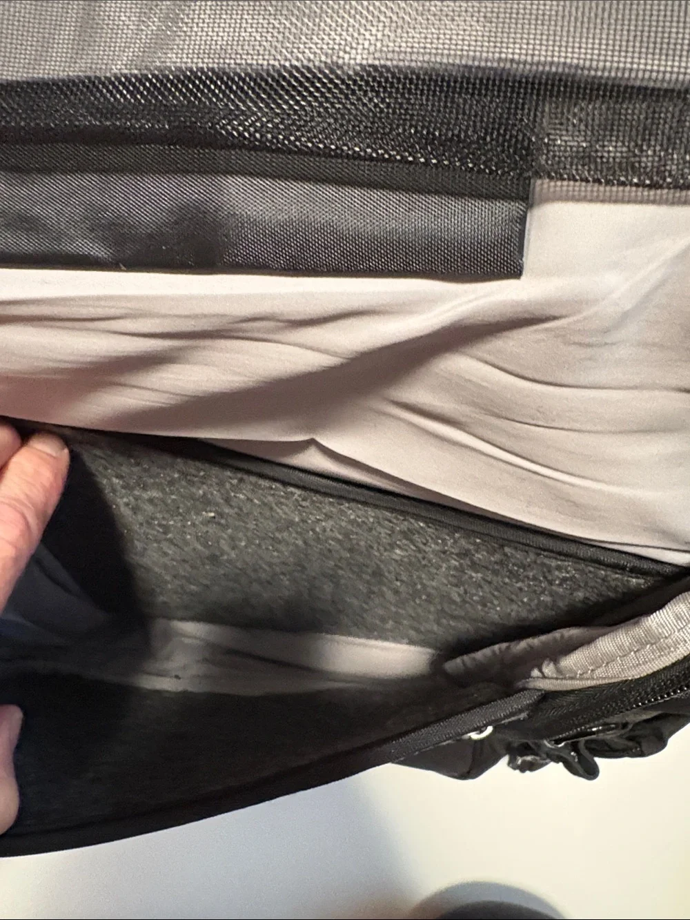 Travelon stylish messenger